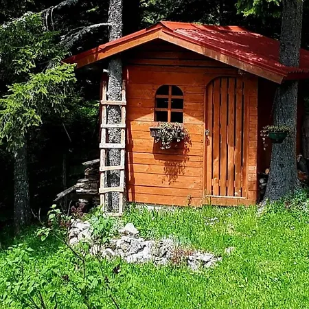 Planinska Kuca Mali Raj